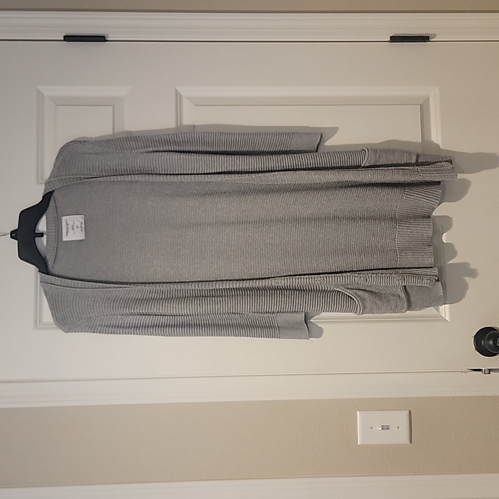 American Eagle Cardigan